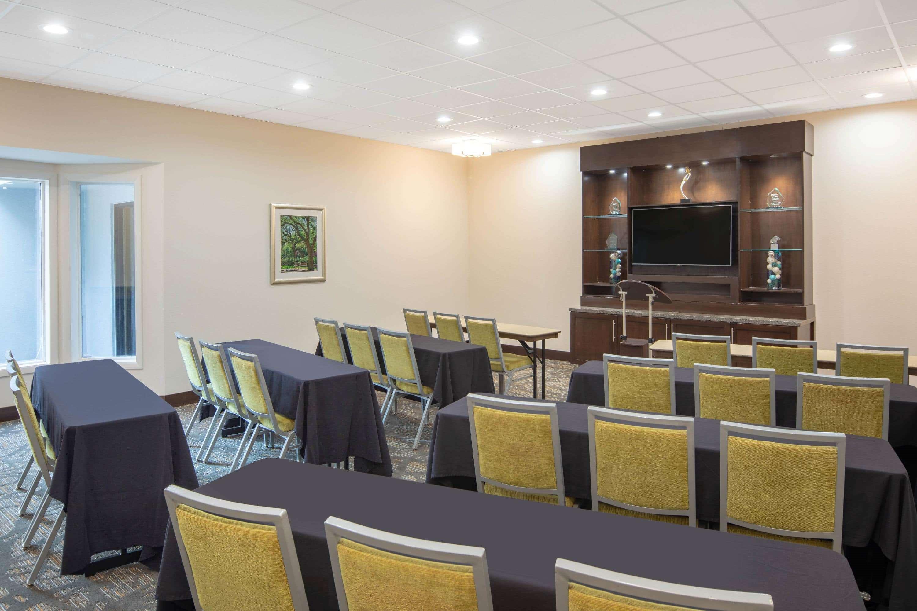 Wingate By Wyndham Valdosta/Moody Afb Hotel Exterior photo