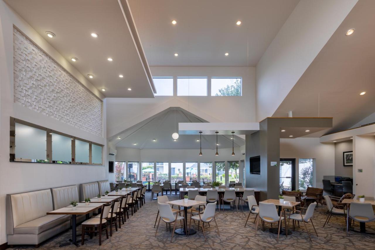 Wingate By Wyndham Valdosta/Moody Afb Hotel Exterior photo
