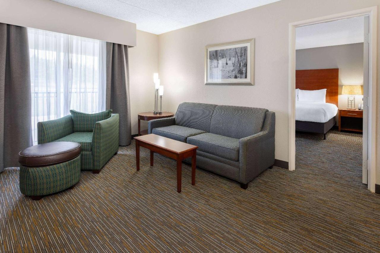 Wingate By Wyndham Valdosta/Moody Afb Hotel Exterior photo