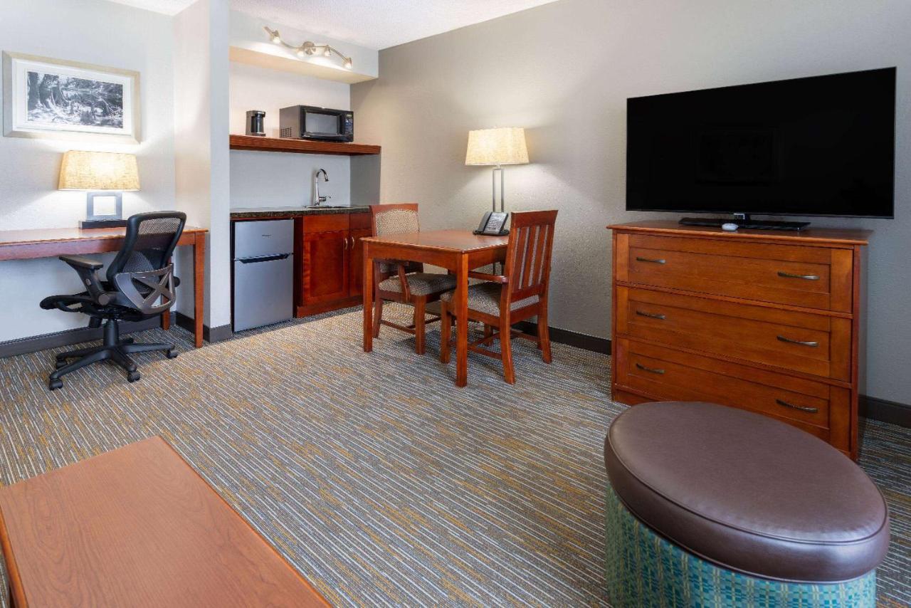 Wingate By Wyndham Valdosta/Moody Afb Hotel Exterior photo