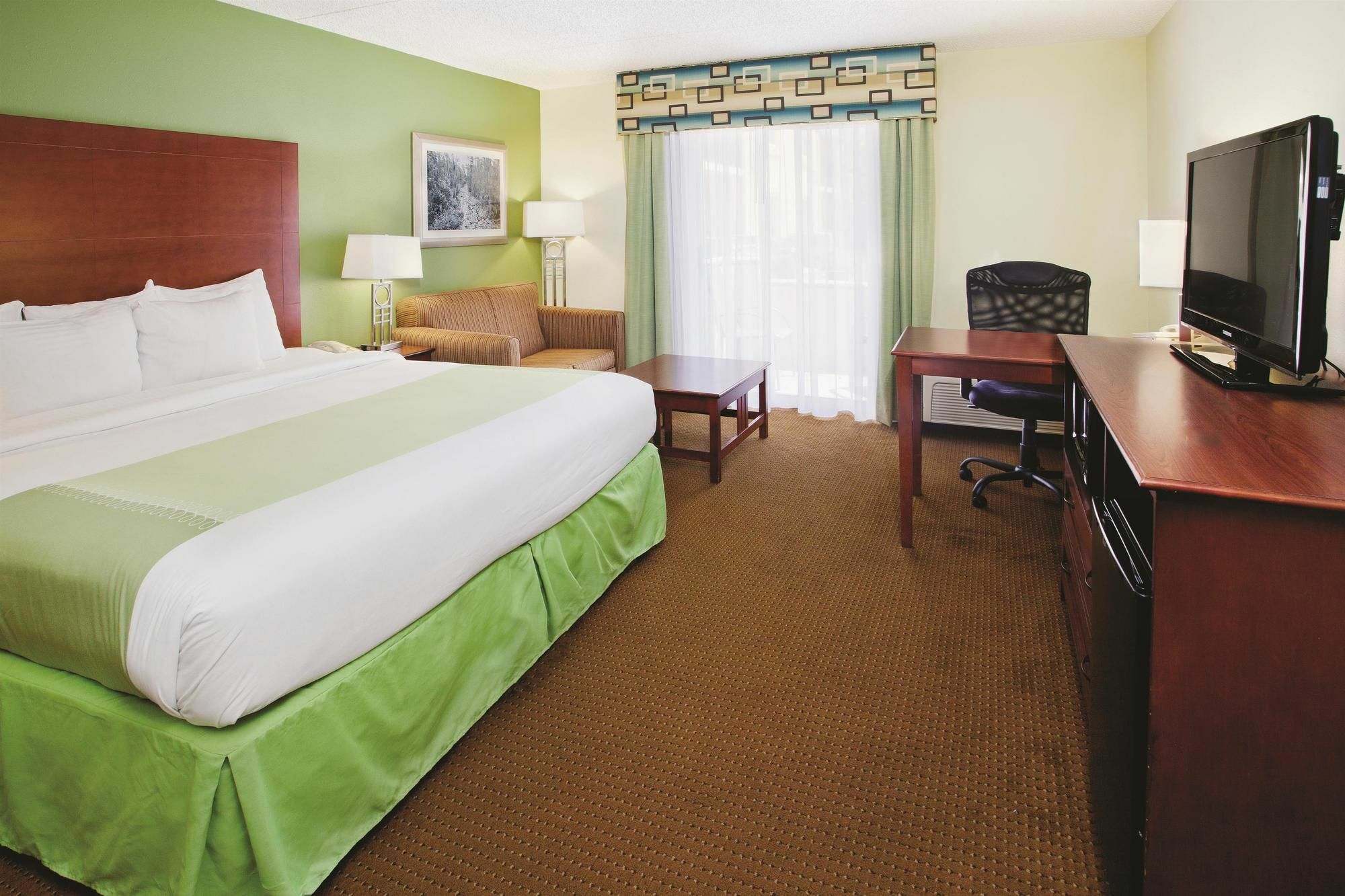 Wingate By Wyndham Valdosta/Moody Afb Hotel Exterior photo